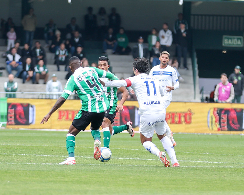 Paysandu x Coritiba: onde assistir, horário e escalações pela Série B