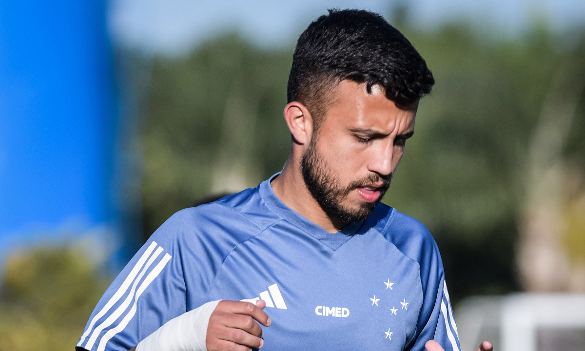 Matheus Henrique será titular do Cruzeiro contra o Athletico-PR?