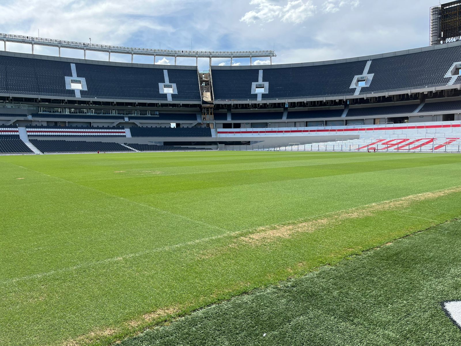 Monumental de Núñez, palco da partida entre River Plate e Atlético, pelo jogo de volta da semifinal da Copa Libertadores