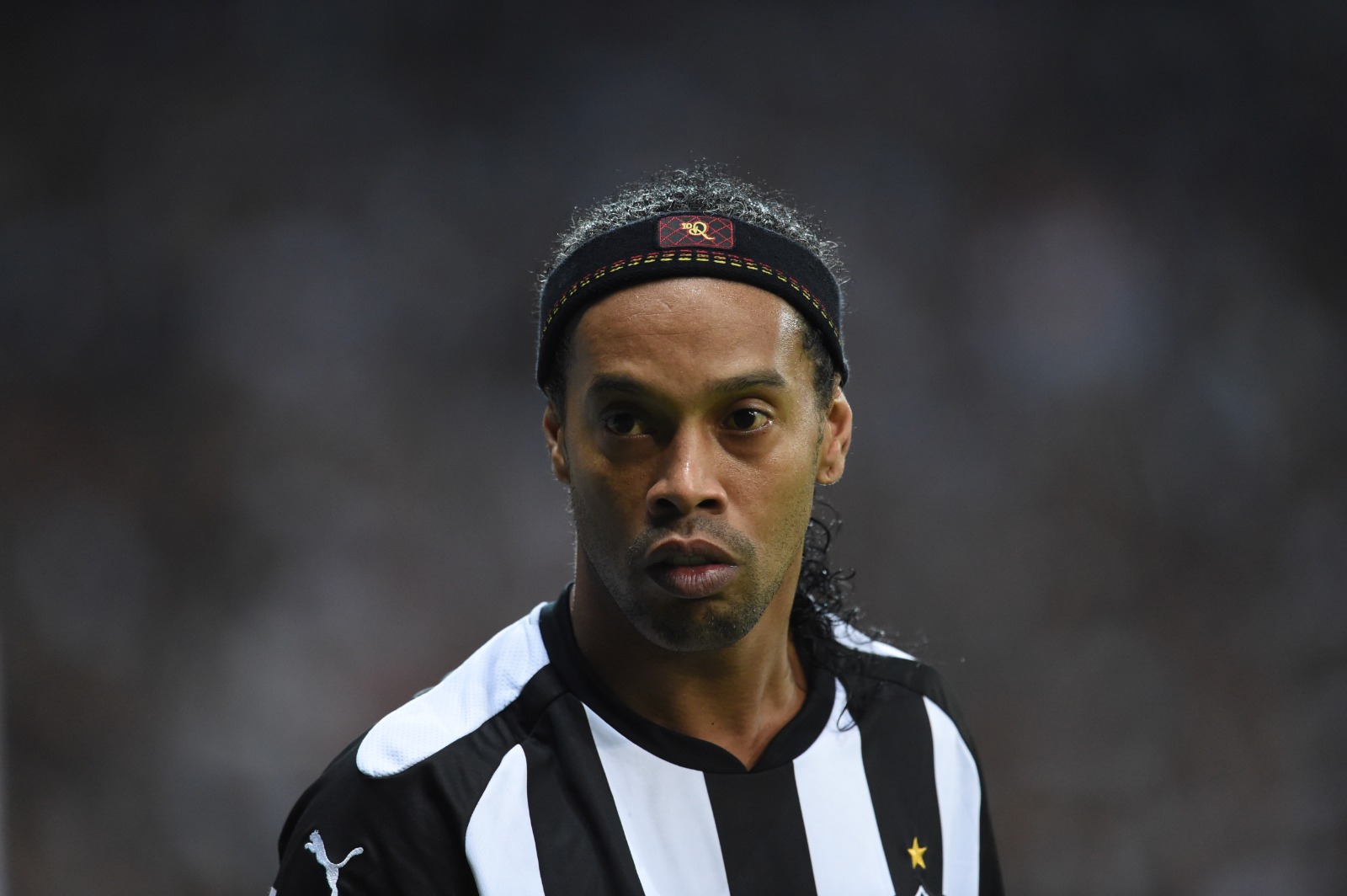 Ronaldinho Gaúcho com a camisa do Atlético - (foto: Alexandre Guzanshe/EM/D.A Press)