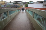 Na Vila Nova Divinéia, a ponte está quase pronta