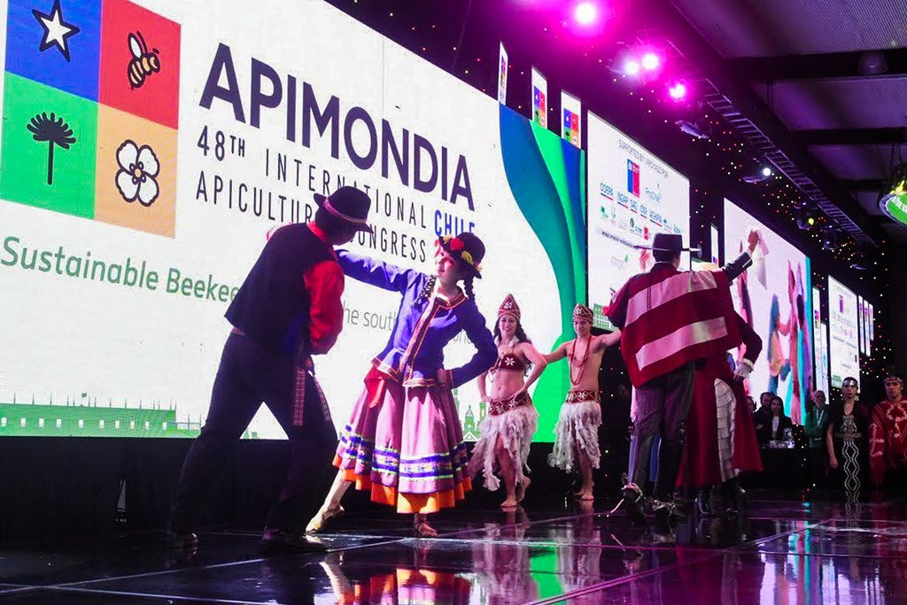 Evento Apimondia no Chile 