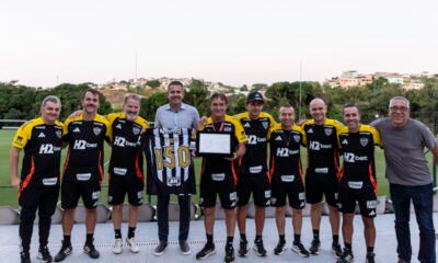 Galo homenageia Cuca pelas 150 vitórias!