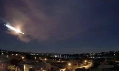 Imagem mostra bola de fogo cruzando o céu de Paracatu