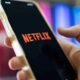 Você fica navegando pela Netflix sem saber o que assistir? Isso deve acabar!