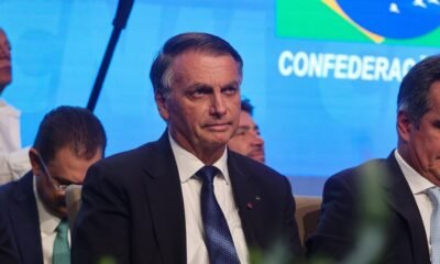 Após mal-estar, Bolsonaro diz que eleição sem ele é ‘negar democracia’