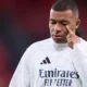 Mbappé é internado com gastroenterite e desfalca o Real no Mundial Mbappé é internado com gastroenterite e desfalca o Real no Mundial
