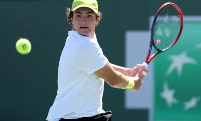 Em quadra lotada, João Fonseca atropela polonês em Roland Garros