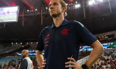‘Desobediente’, Filipe Luís testou paciência de espanhol para virar técnico sensação