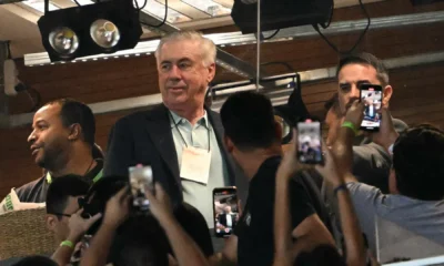 Ancelotti ganha presentes nos estádios e vê gols de quem não foi convocado