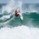 Yago Dora vai às quartas e vira líder do Mundial de surfe pela primeira vez