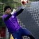Corinthians treina em dois períodos e Hugo Souza celebra um ano de clube: ‘Primeiro de muitos’