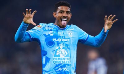 Técnico do Pachuca revela retorno de John Kennedy ao Fluminense; confira
