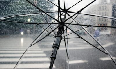 Frente fria se afasta e deixa rastro de pancadas de chuva
