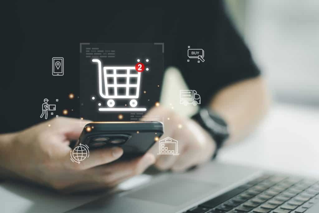 Pesquisando compras online pelo celular