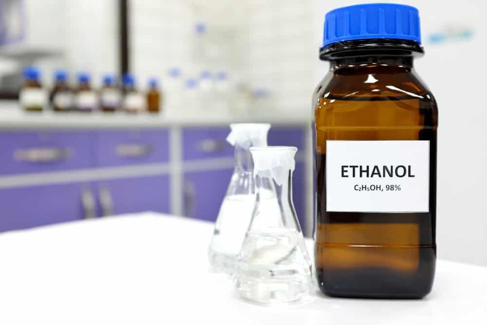 Frasco com etanol